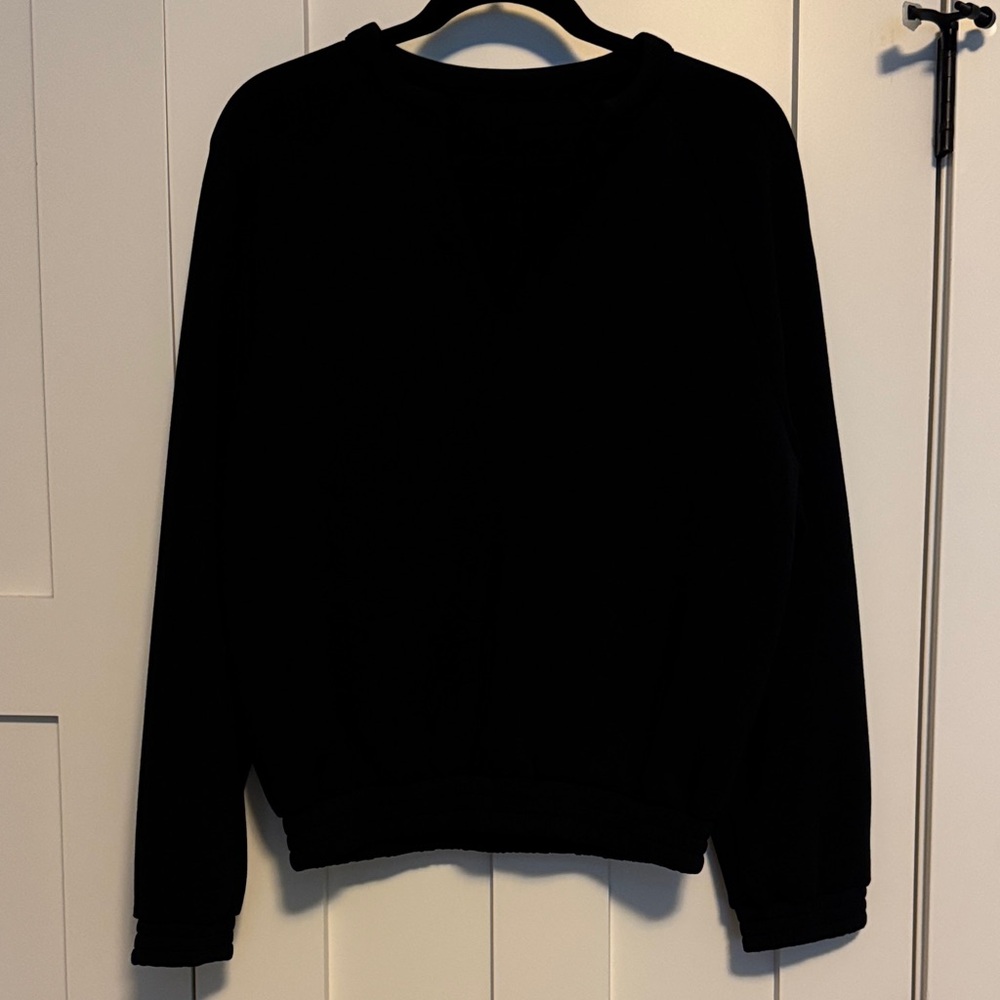 Leze the Label V-Neck Sweatshirt NWOT - Picture 2 of 5
